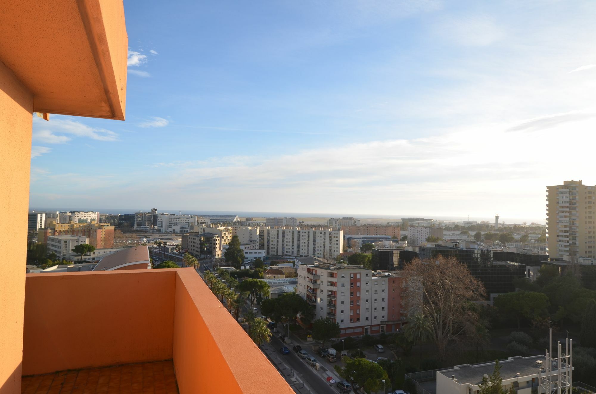 Appartement Rooftop 8 Personnes Grande Terrasse Avec Parking Quartier Aeroport Nizza Exterior foto